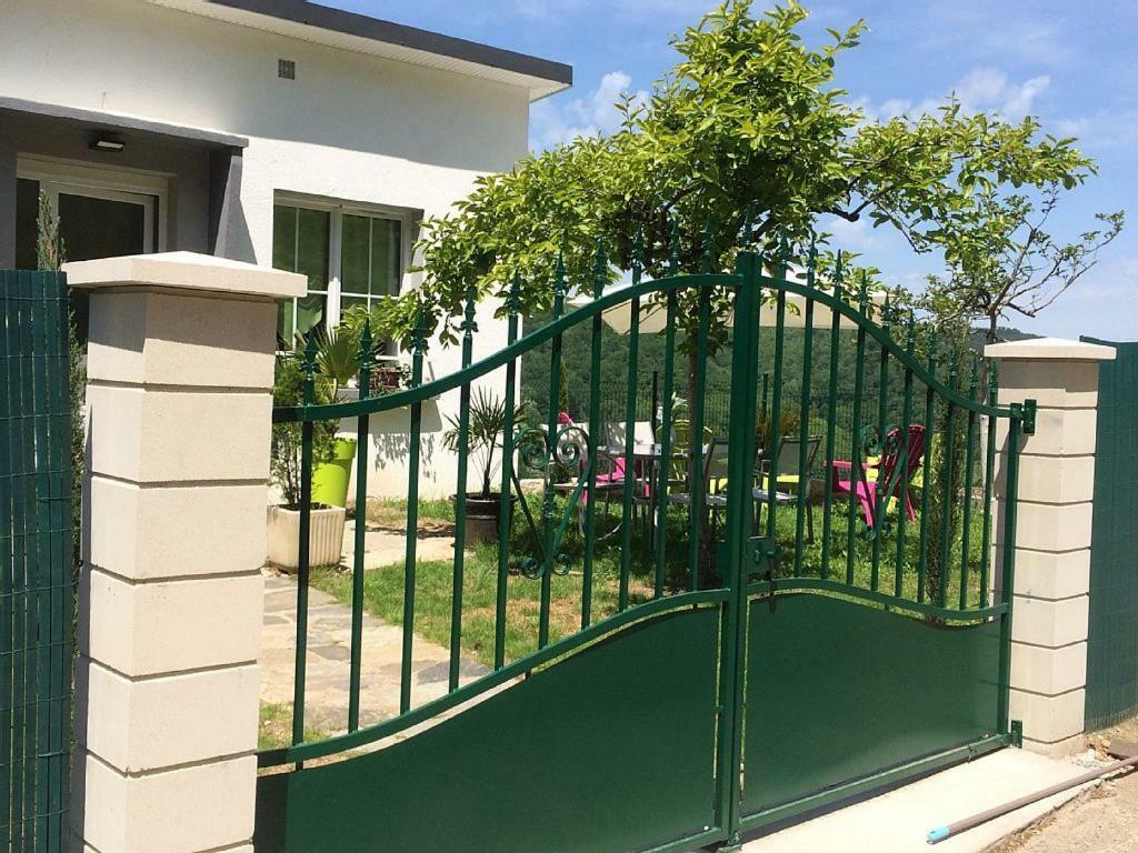 Villa Maison Blanche Tulle 1 A 4 Personnes Exteriör bild